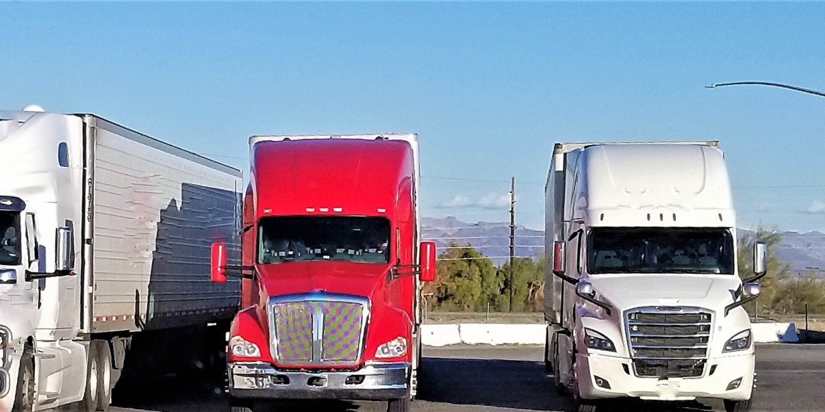 From Aspiring to Professional: Discover the Best Truck Driving Schools in New York