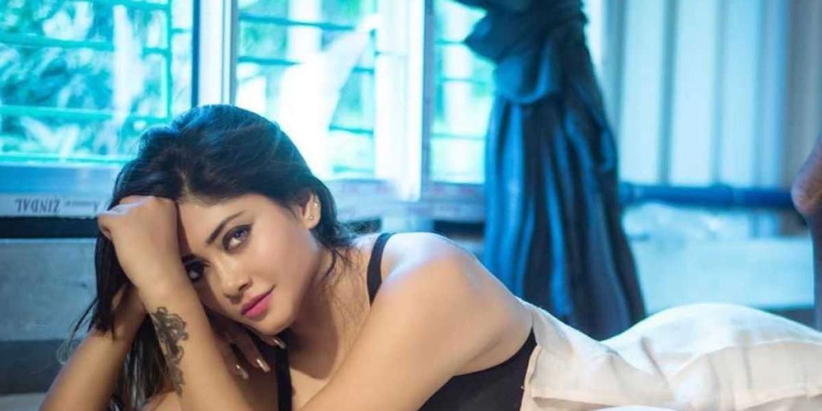 Escort Service in Aerocity – Hot Night Or Sizzling Day Out