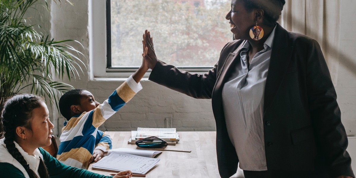Achieve More: The Art of Setting Realistic Academic Goals