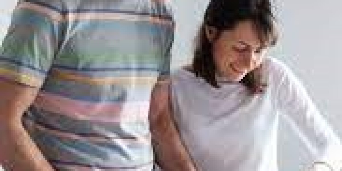 How do I choose a surrogacy center?