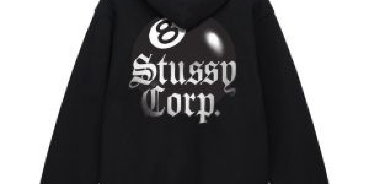 Stüssy Hoodie: The Ultimate Streetwear Essential
