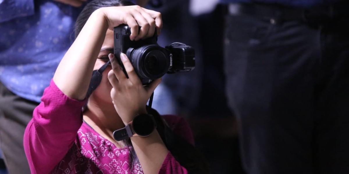 7 secret reasons to study the best online photography courses in Delhi