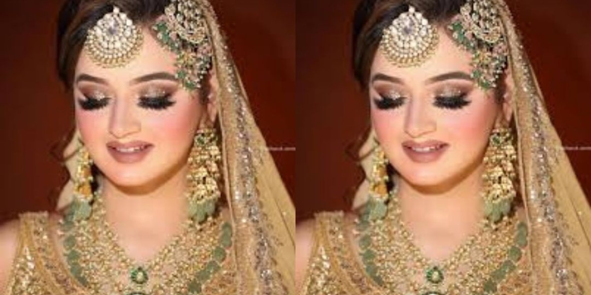 Makeup Artist Course in Chandigarh by Meenakshi Dutt Makeovers