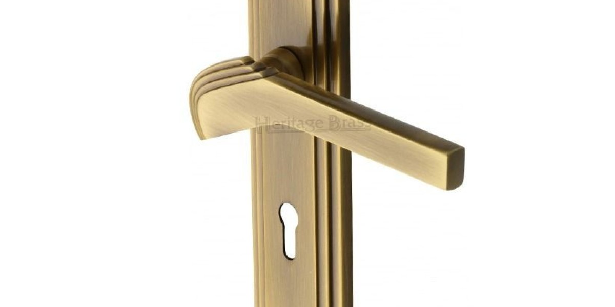 The Silent Handshake: Why Door Handles Are the Real First Impression of 2025