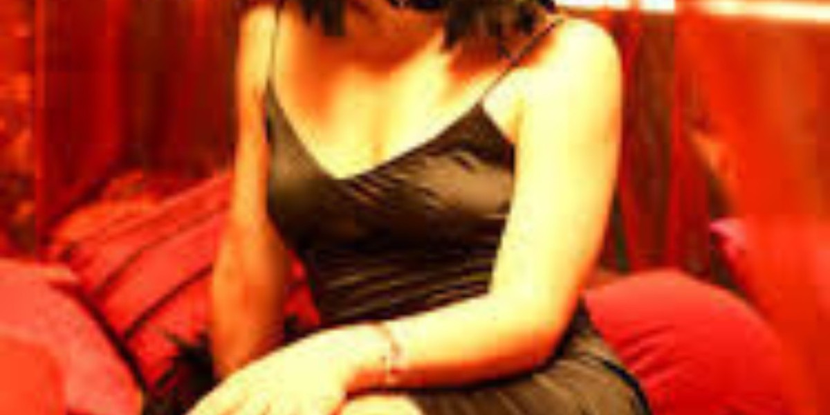Elite Russian Companions in Delhi – Sophistication, Beauty & Discretion