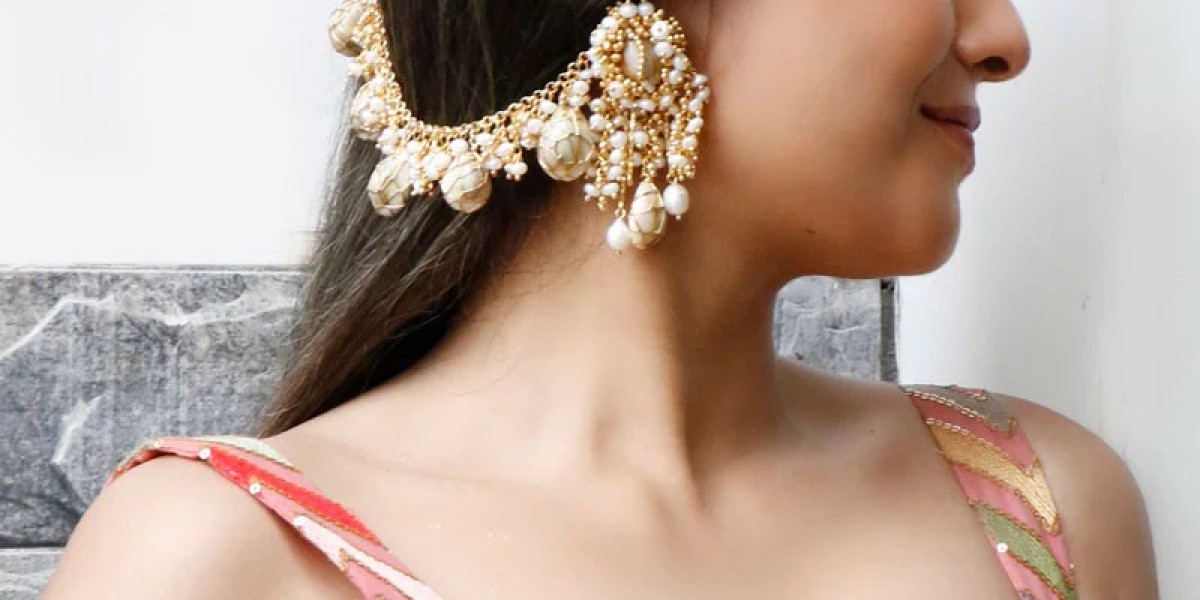 Crafted by the Sea: Handmade Shell Jewellery