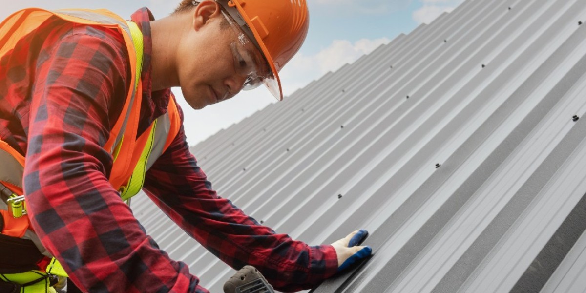 Metal Roof Repair Specialists – We Fix It Right the First Time