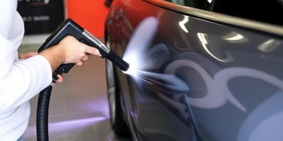 Clean Before You Shield: The Role of Vacuuming in Perfect PPF Application