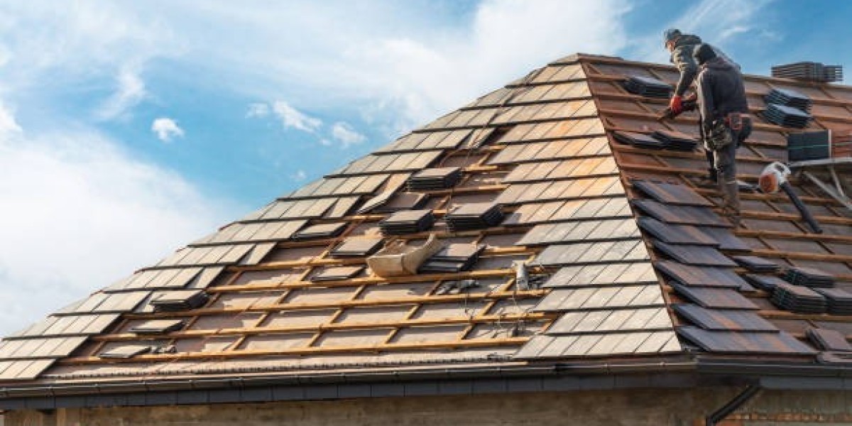 Signs Your Commercial Roof Needs Immediate Attention