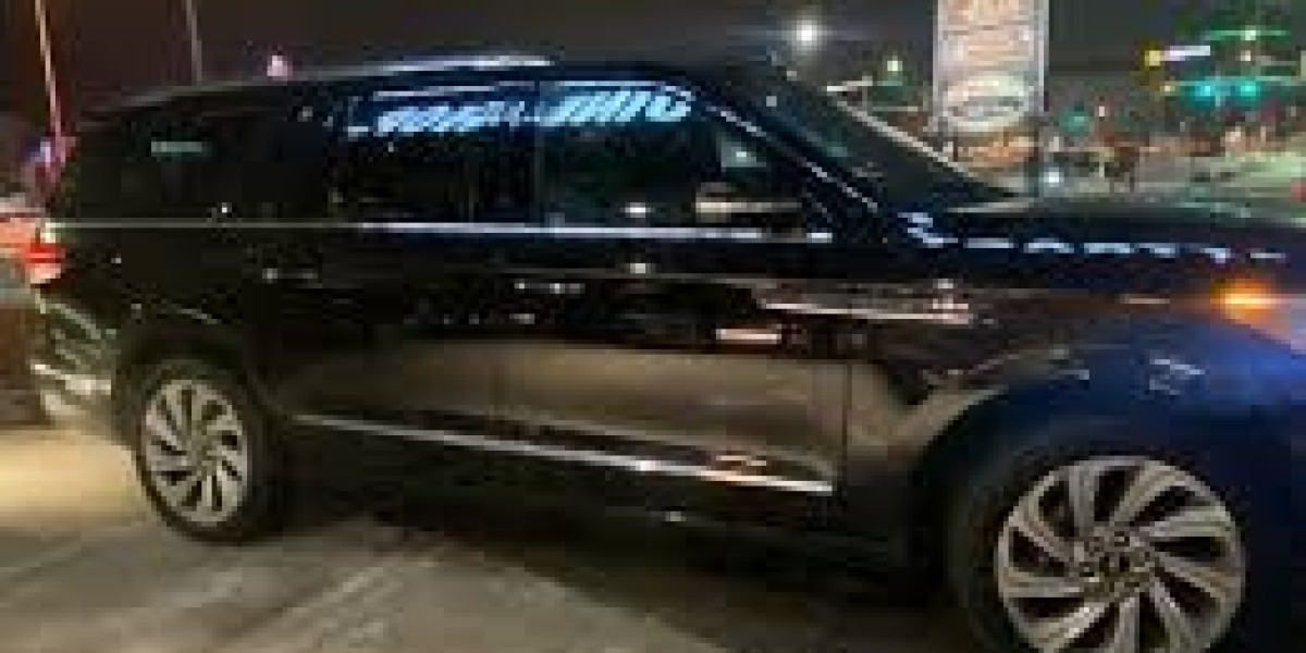Professional Chauffeur Black Car Service at Midway International Airport