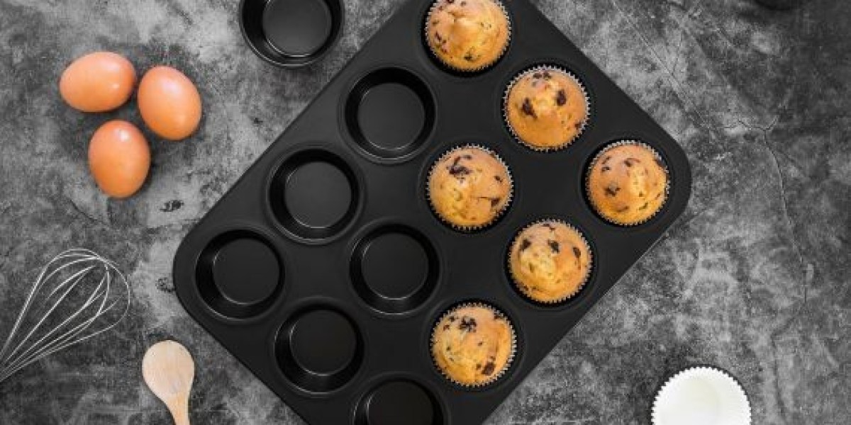 Best Muffin Pan with Lids for On-the-Go Baking