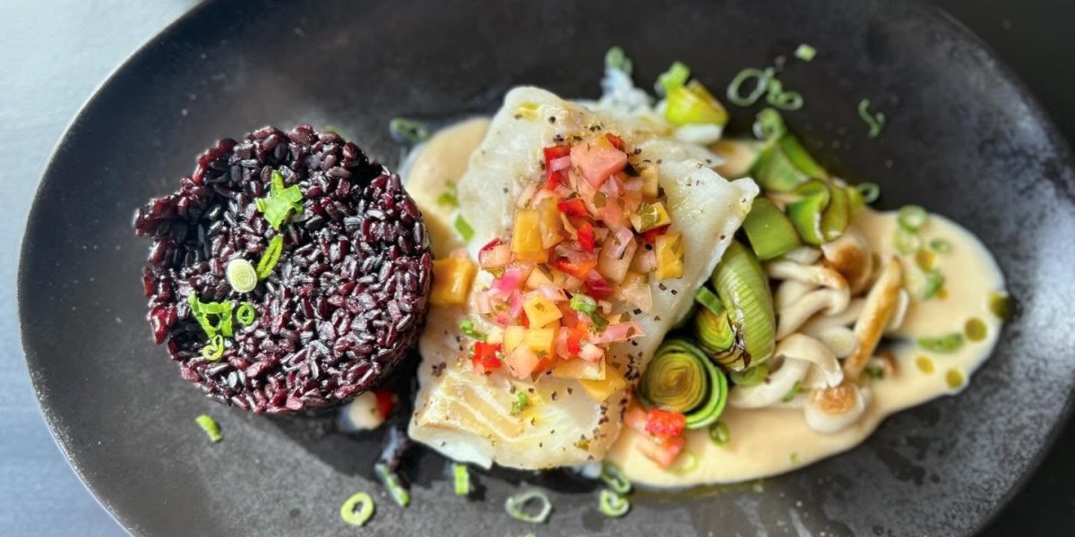 Discover Go Fish Restaurant: Mystic’s Top Sushi Spot with Raw Bar Delights & Private Dining