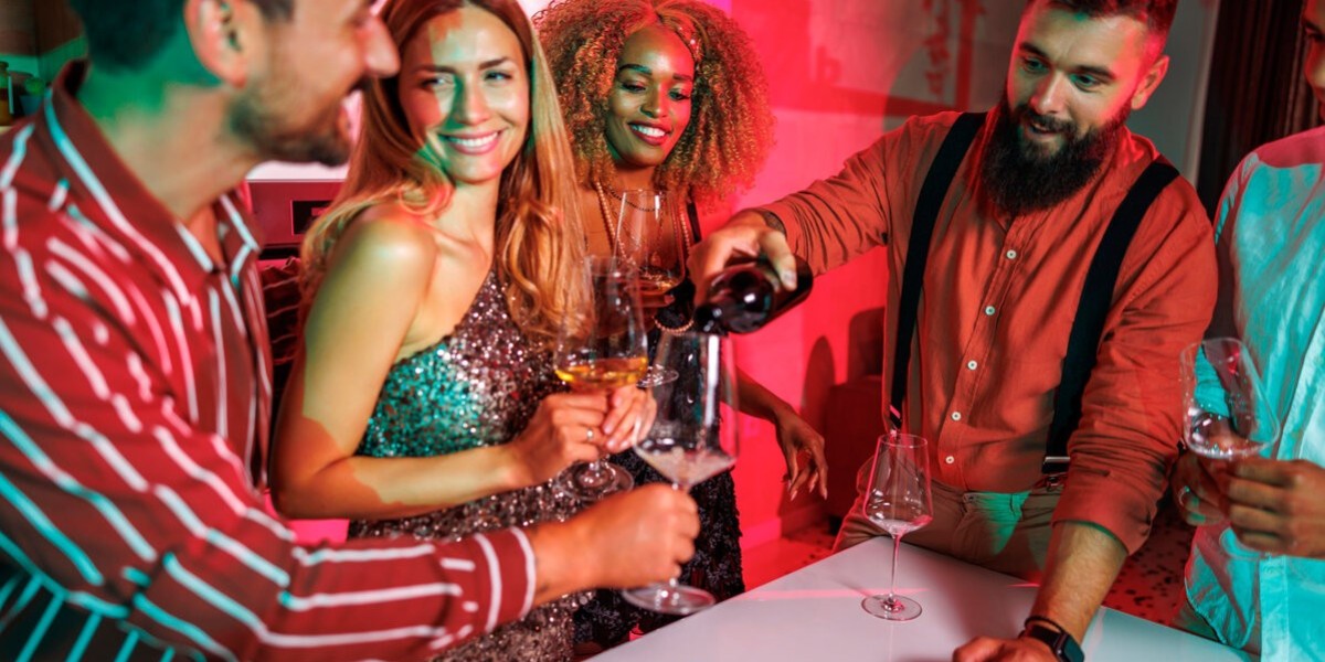The Thriving Night: Exploring Opportunities with the Misooda Job Platform