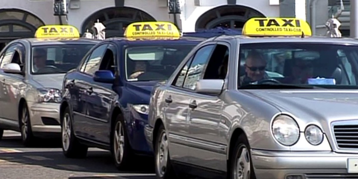 Why Melbourne Locals Keep Coming Back to Silver Taxi Service