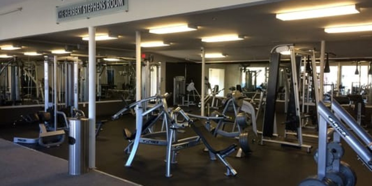 Your Guide to Choosing the Right Medford Gym with Sauna and Steam Room