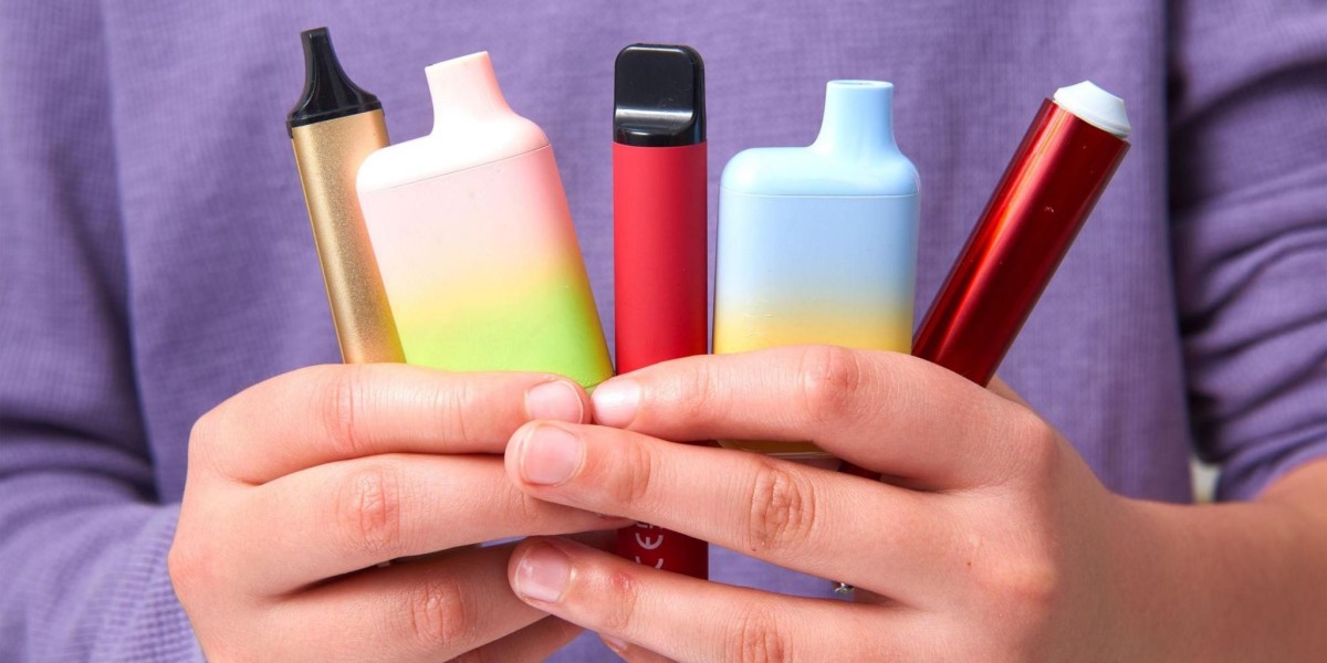 Compact Vape Pen by Geek Bar: Sleek, Stylish & Convenient Vaping