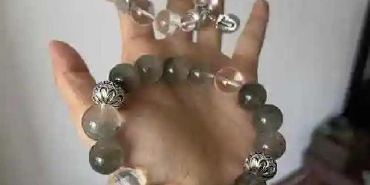 Which Love Bracelet Suits Your Zodiac Sign? Tarot Says This Might Surprise You