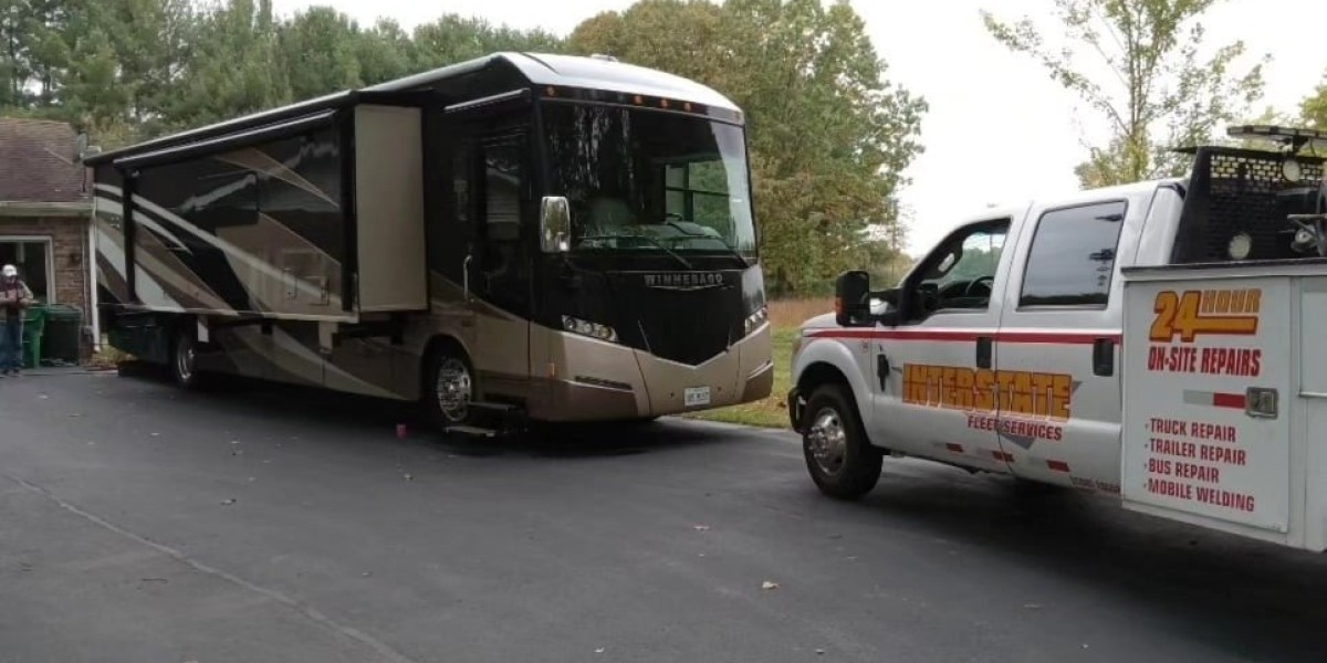 Why Emergency Mobile Semi Truck Repair and Local RV Technicians Are Game-Changers for Drivers on the Road