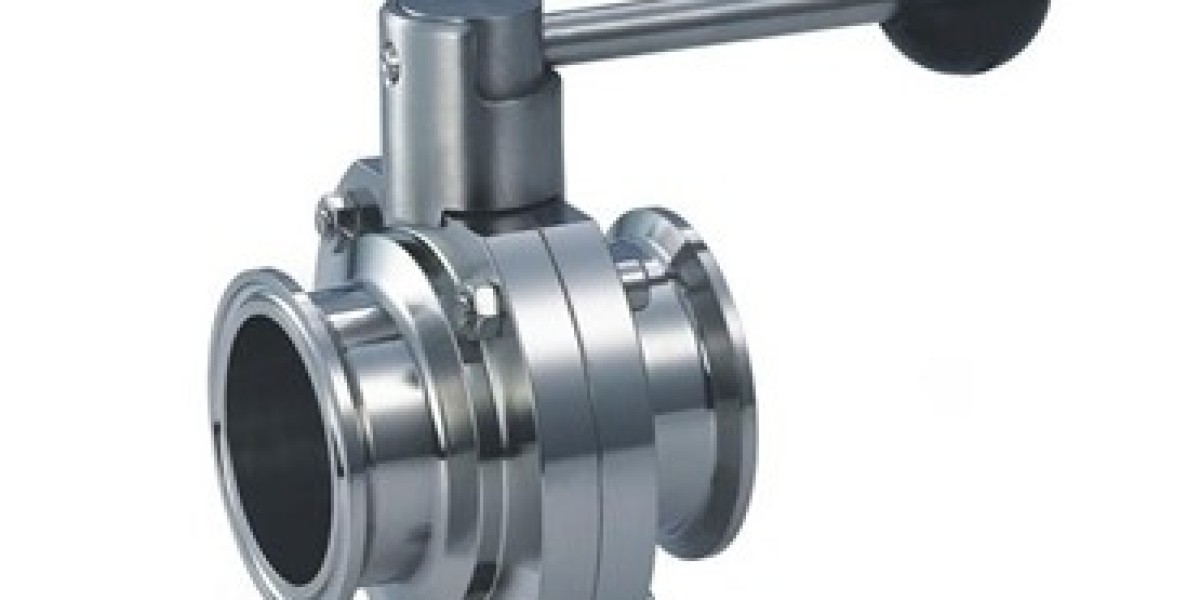 Isuzu Engine Parts and Tracked Machinery Essentials: Supporting Heavy Equipment