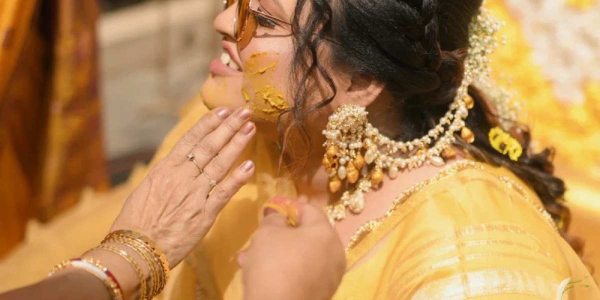 Bride Haldi Jewellery Collection | Elegant & Traditional Haldi Jewellery by VAIDAAN
