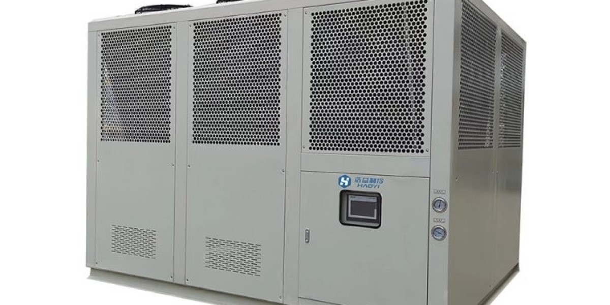 Why Air Cooled Screw Chillers Are the Preferred Cooling Solution for Modern Industries