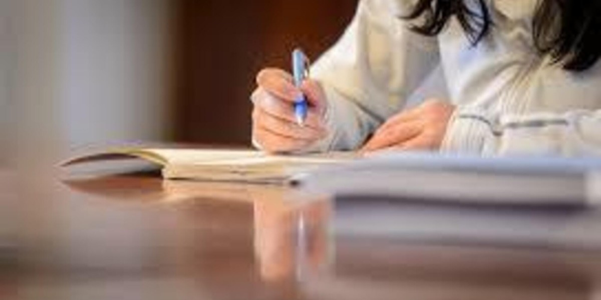 Title: Supporting Success: Resources for BSN Students Facing Writing Challenges