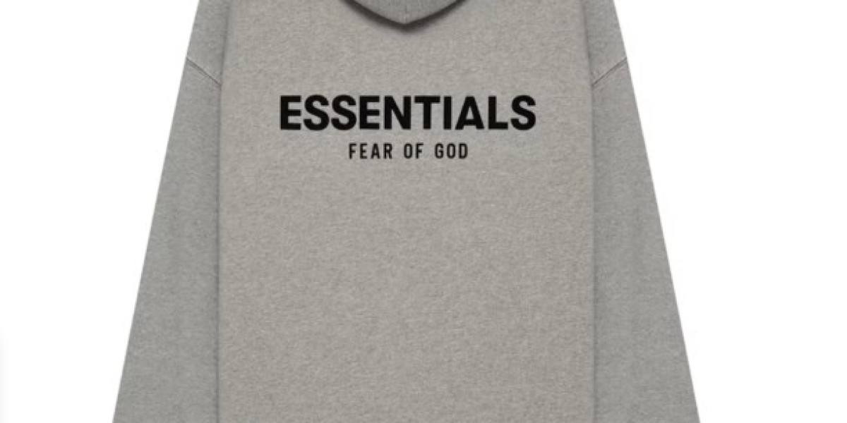 The Essentials Hoodie: A Modern Wardrobe Staple