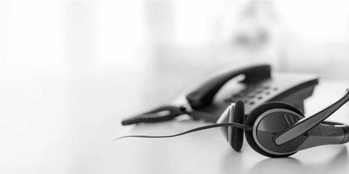 Key Features of the Best Cloud Communication Platforms