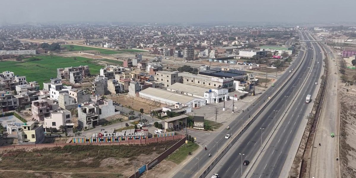 Guide to Buying a 2 Marla Commercial Plot in Lahore: Top Locations, Prices, and Investment Benefits in 2025
